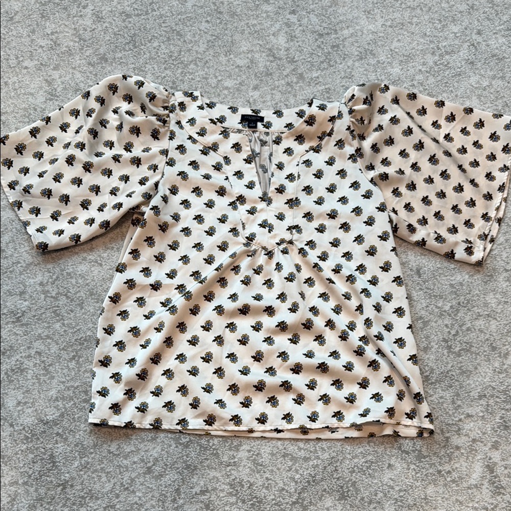 Ann Taylor Factory Cream Ruched Puff Sleeve Blouse